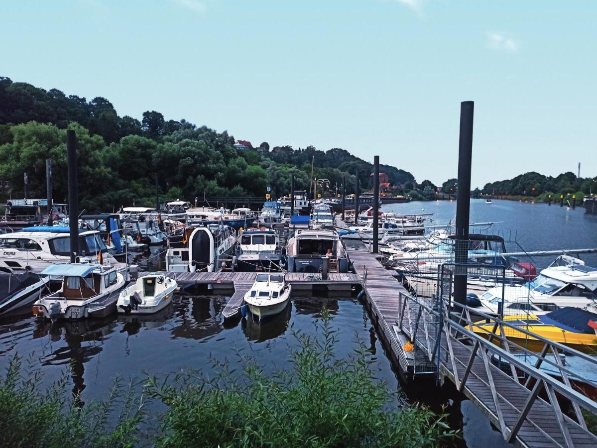 Kappoleni - Ein Boot Für Dich Botel *