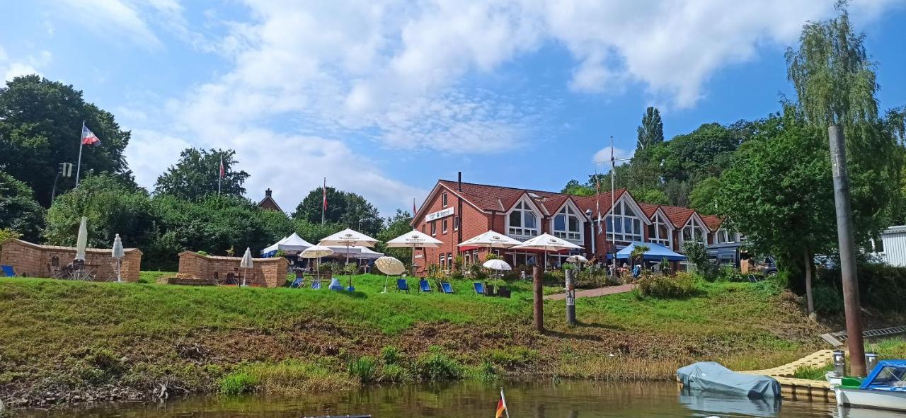 Kappoleni - Ein Boot Fuer Dich Bateau-hôtel Lauenburg