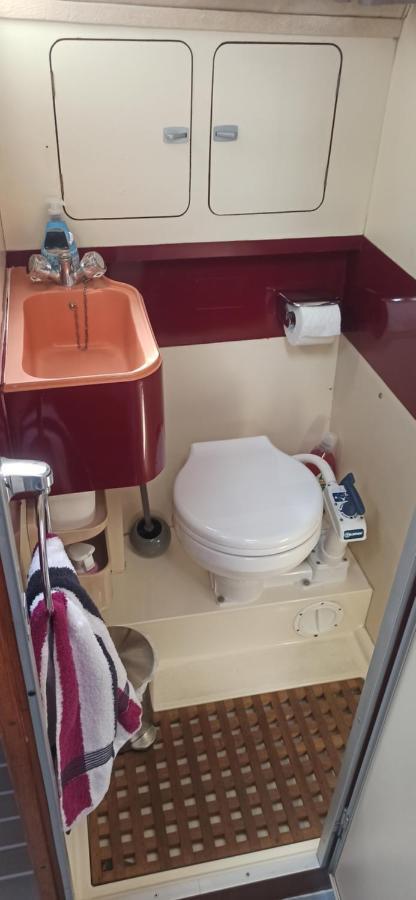 Bateau-hôtel Kappoleni - Ein Boot Fuer Dich Lauenburg