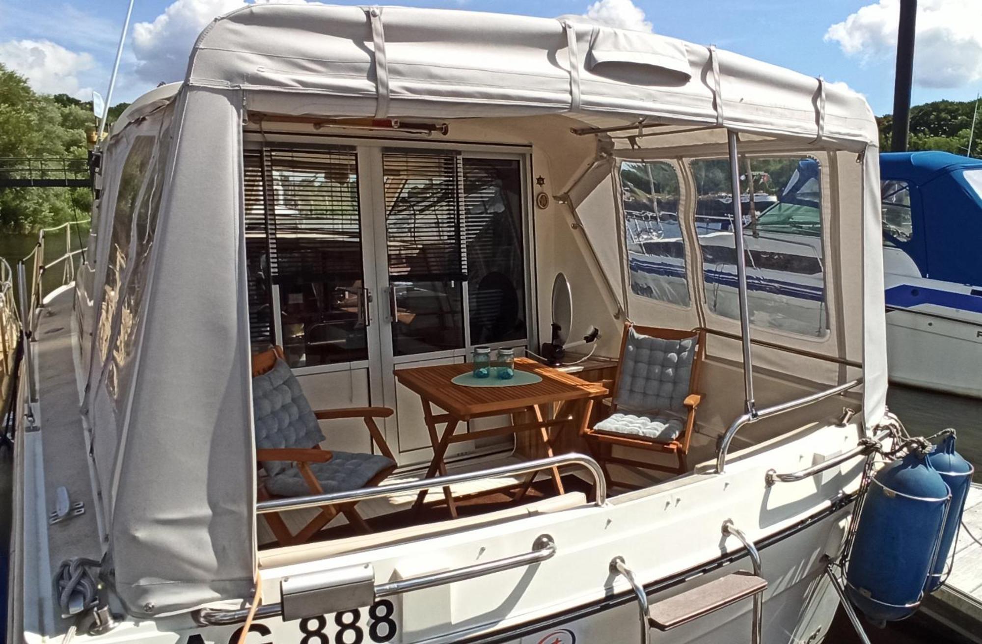 Kappoleni - Ein Boot Für Dich Botel *